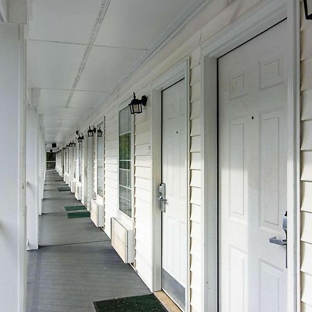 Quality Inn Thomaston Exterior foto